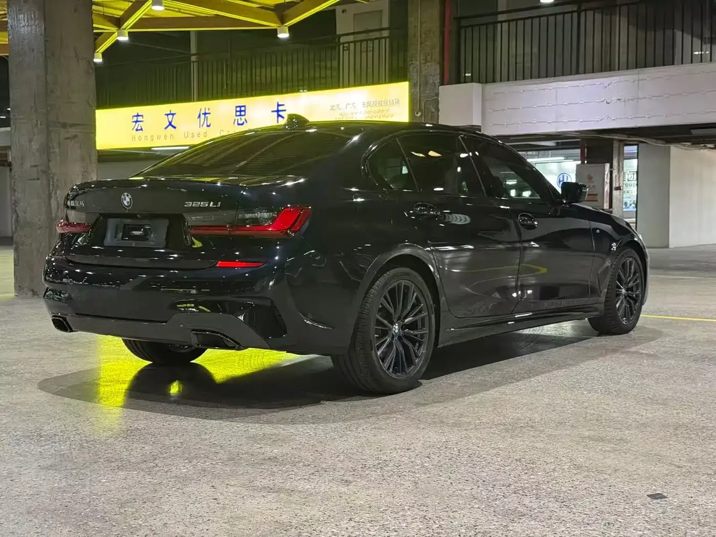 BMW BMW 3 Series 2022 325Li M Sport Shadow Edition — Фото автомобиля 8