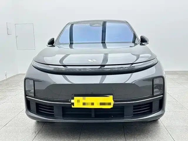 Li Auto L7 — Фото автомобиля 2
