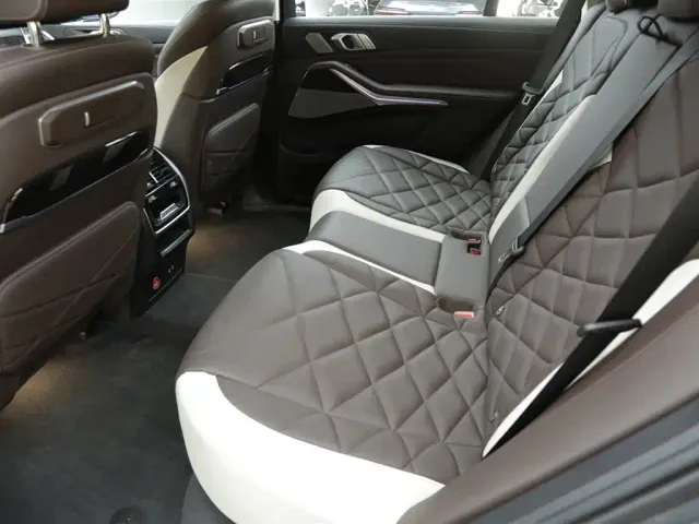 BMW X5 — Фото автомобиля 9