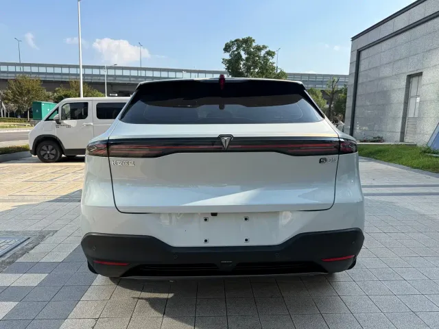 Deepal S05 — Фото автомобиля 14