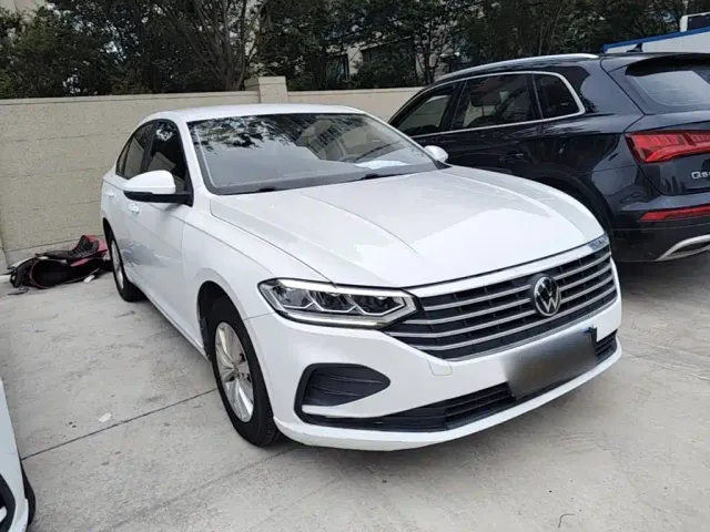 Volkswagen Lavida — Фото автомобиля 3