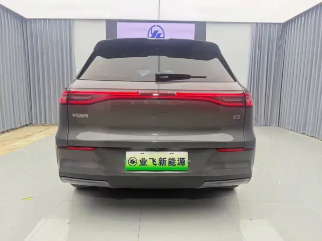 Geely Galaxy E5 — Фото автомобиля 5