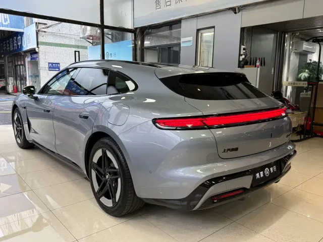 Shangjie Z7T — Фото автомобиля 4