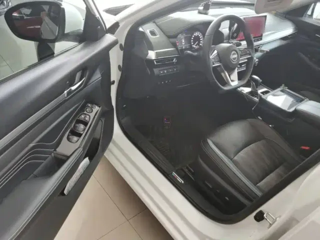 Nissan Teana — Фото автомобиля 11