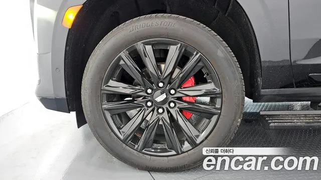 Cadillac Escalade Escalade 5 поколение — Фото автомобиля 5
