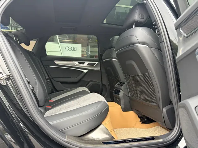 Audi A6L — Фото автомобиля 11