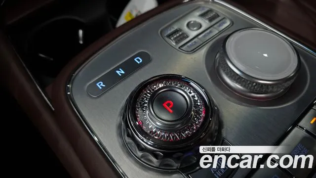 Genesis G90 Бензин 3.5 турбо AWD — Фото автомобиля 4