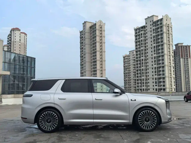 IM Motors LS8 — Фото автомобиля 16