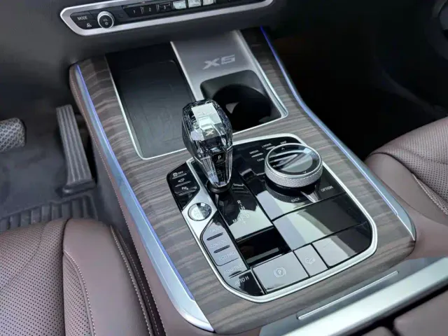 BMW X5 — Фото автомобиля 14