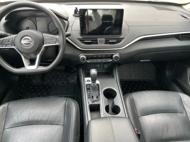 Nissan Teana — Фото автомобиля 9