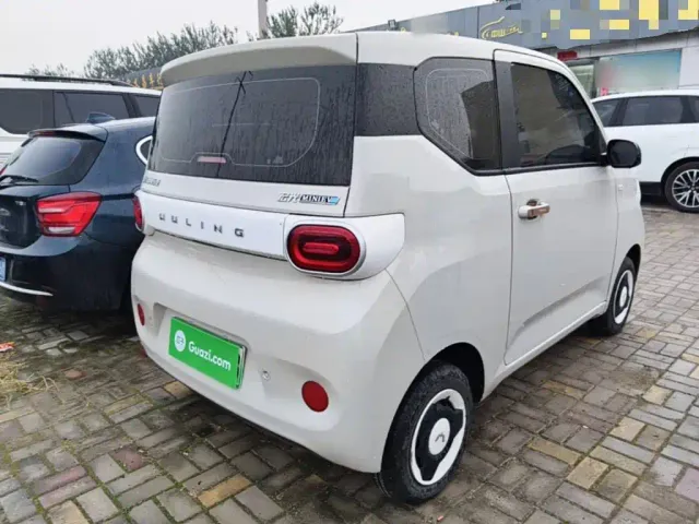 Wuling Hongguang Mini EV — Фото автомобиля 6