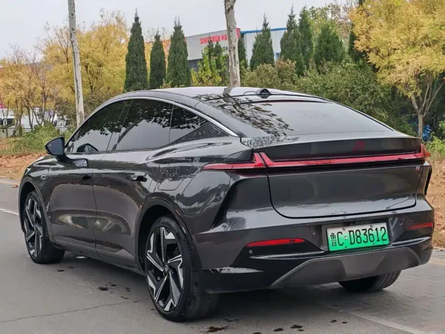 Roewe Feifan R7 — Фото автомобиля 4