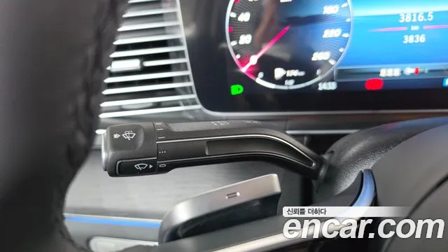 Mercedes-Benz GLE-Class — Фото автомобиля 29