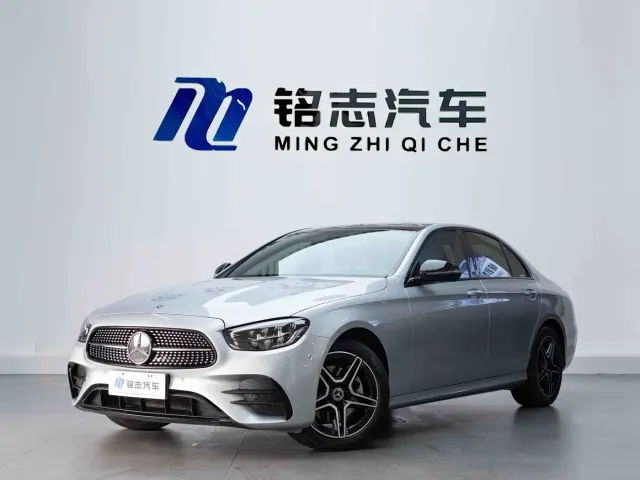 Mercedes-Benz E-Class — Фото автомобиля 2