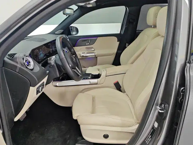 Mercedes-Benz EQB — Фото автомобиля 9