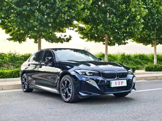 Фотография автомобиля — BMW i3