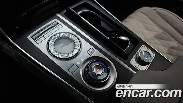 Genesis GV80 — Фото автомобиля 12