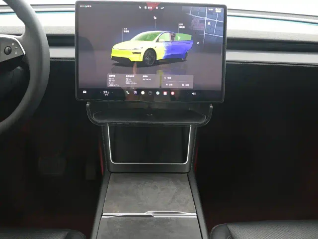 Tesla Model Y — Фото автомобиля 13
