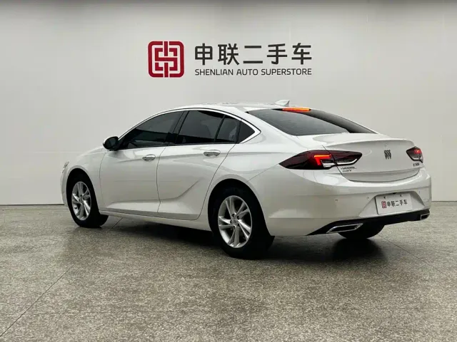 Buick Regal — Фото автомобиля 2