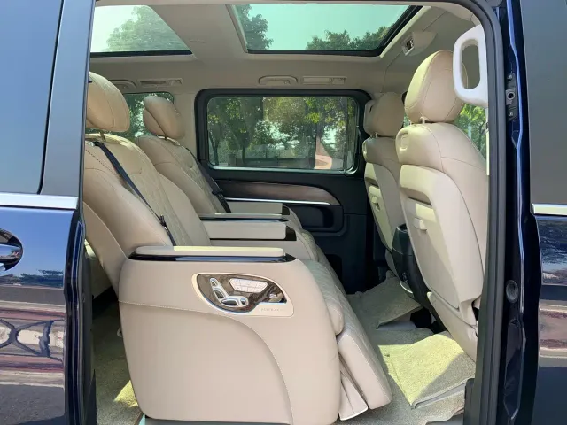Mercedes-Benz V-Class — Фото автомобиля 17