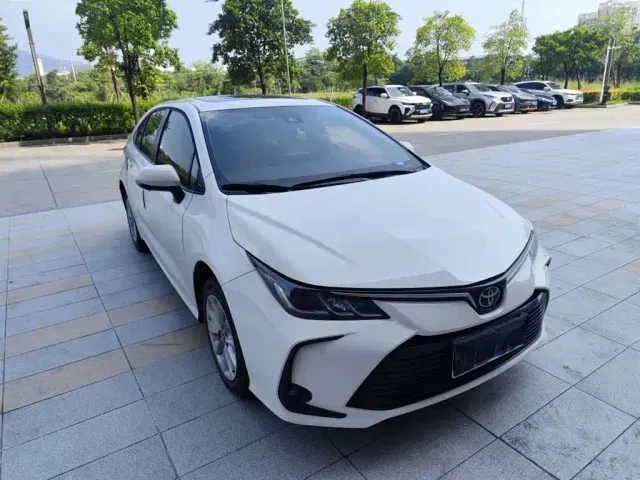 Toyota Corolla — Фото автомобиля 2