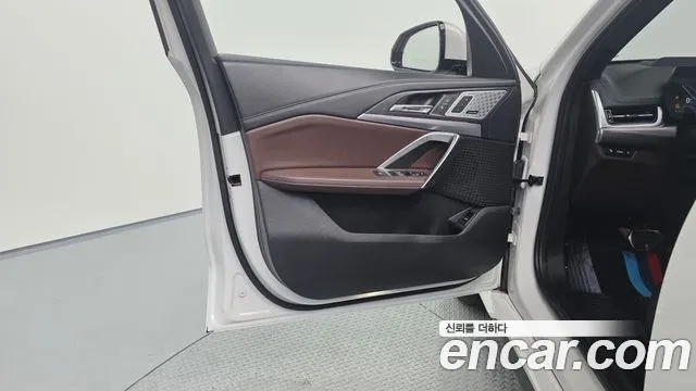 BMW X1 sDrive 20i M Sport — Фото автомобиля 15