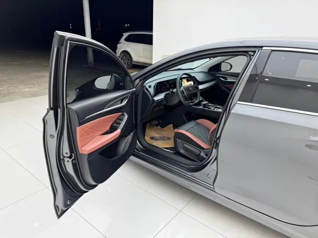 Changan Eado — Фото автомобиля 21