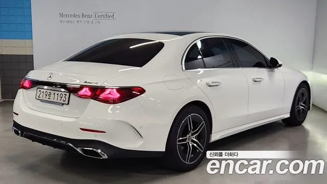 Mercedes-Benz E-Class E-класс W214 — Фото автомобиля 2