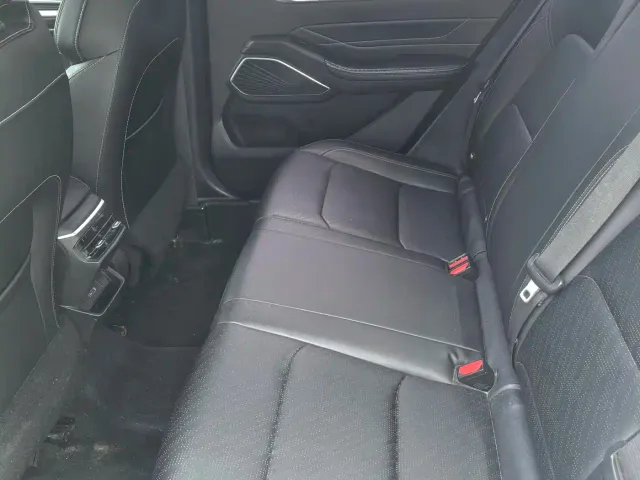 Geely Emgrand — Фото автомобиля 6