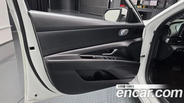 Hyundai Avante CN7 — Фото автомобиля 24