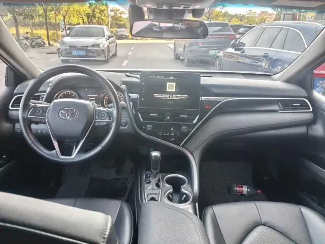 Toyota Camry — Фото автомобиля 7