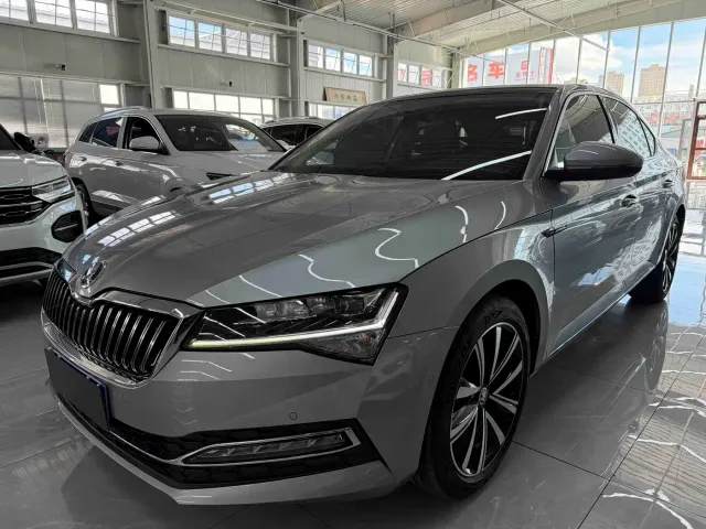 Фотография автомобиля — Skoda Superb