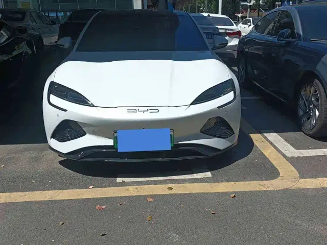 BYD Seal — Фото автомобиля 2