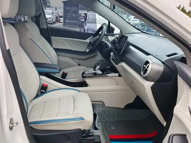 BYD Yuan Pro — Фото автомобиля 22