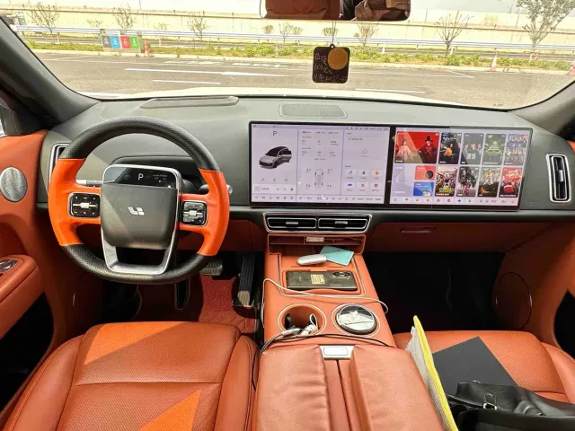 Li Auto L9 — Фото автомобиля 11