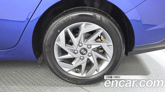 Hyundai Avante CN7 — Фото автомобиля 21