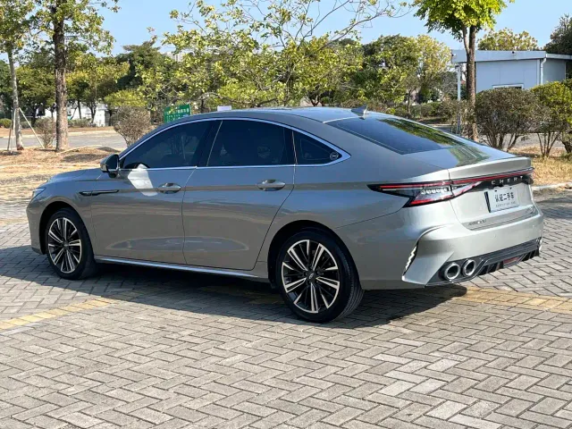 Chery Arrizo 8 — Фото автомобиля 4