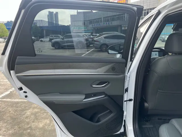 BYD Song Pro — Фото автомобиля 7