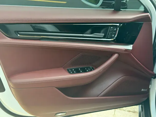 Porsche Panamera — Фото автомобиля 14