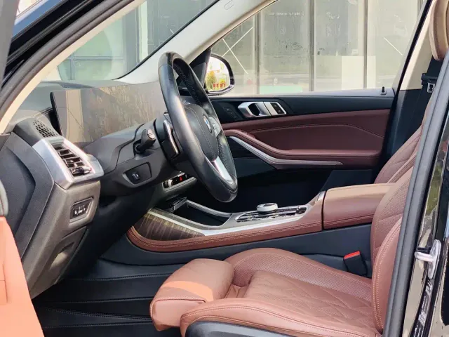 BMW X7 — Фото автомобиля 16