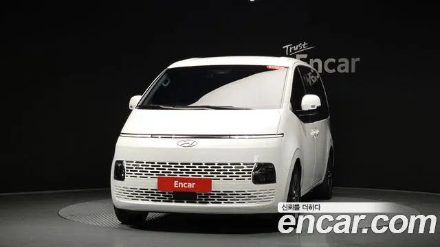 Hyundai Staria Staria Tourer 11 мест — Фото автомобиля 3