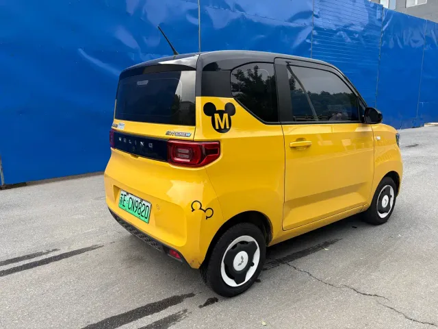 Wuling Hongguang Mini EV — Фото автомобиля 9
