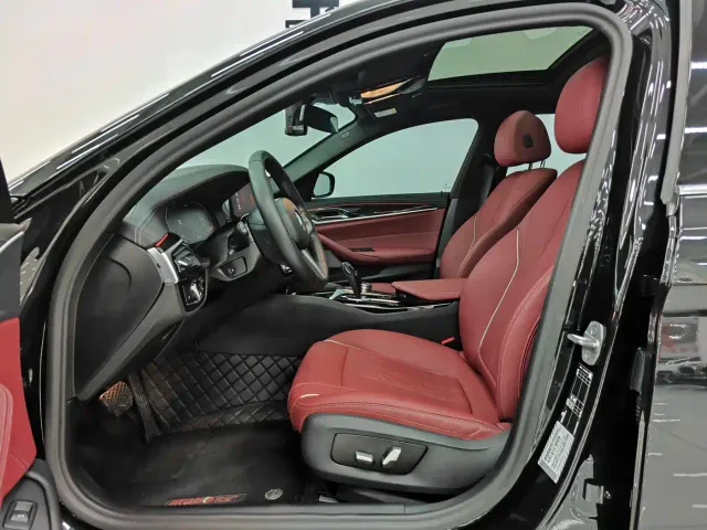 BMW 5 Series — Фото автомобиля 6