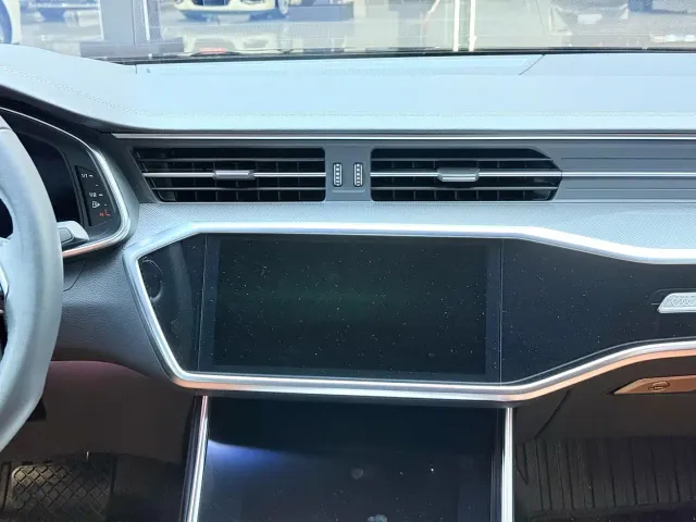 Audi A6L — Фото автомобиля 11