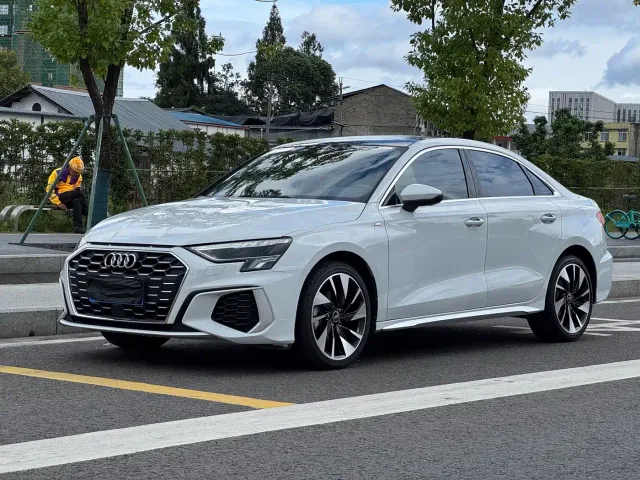 Фотография автомобиля — Audi A3