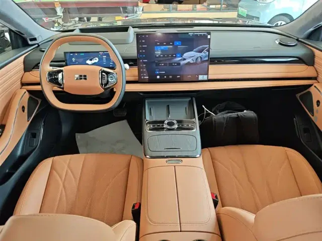 Geely Galaxy Xingyao 8 — Фото автомобиля 9