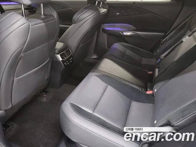 Lexus RX RX500h 5th Gen — Фото автомобиля 11
