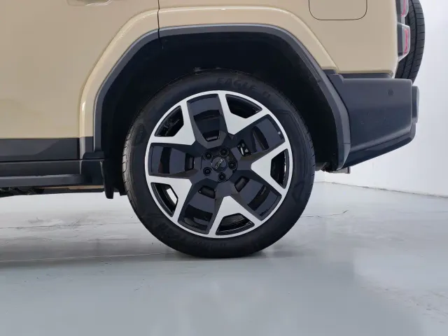 iCAR V27 — Фото автомобиля 10
