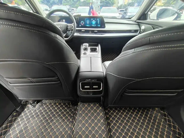 Chery Arrizo 8 — Фото автомобиля 8