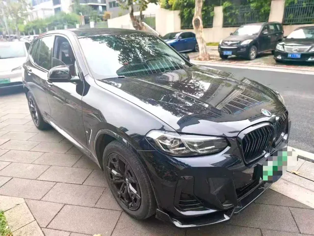 BMW iX3 — Фото автомобиля 2